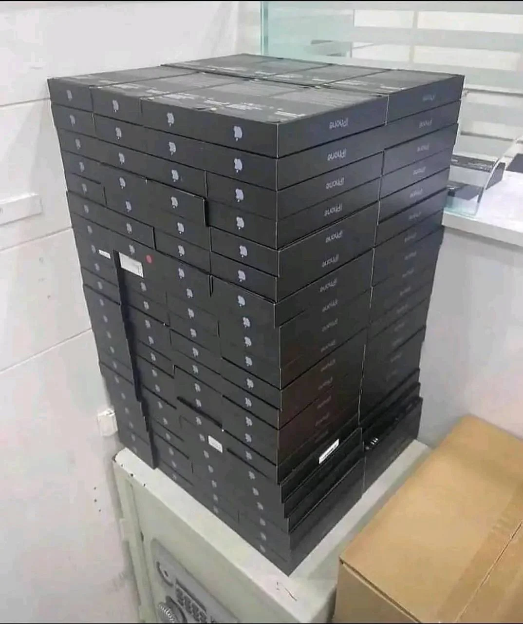 iPhone 13 Pro Max — image 3