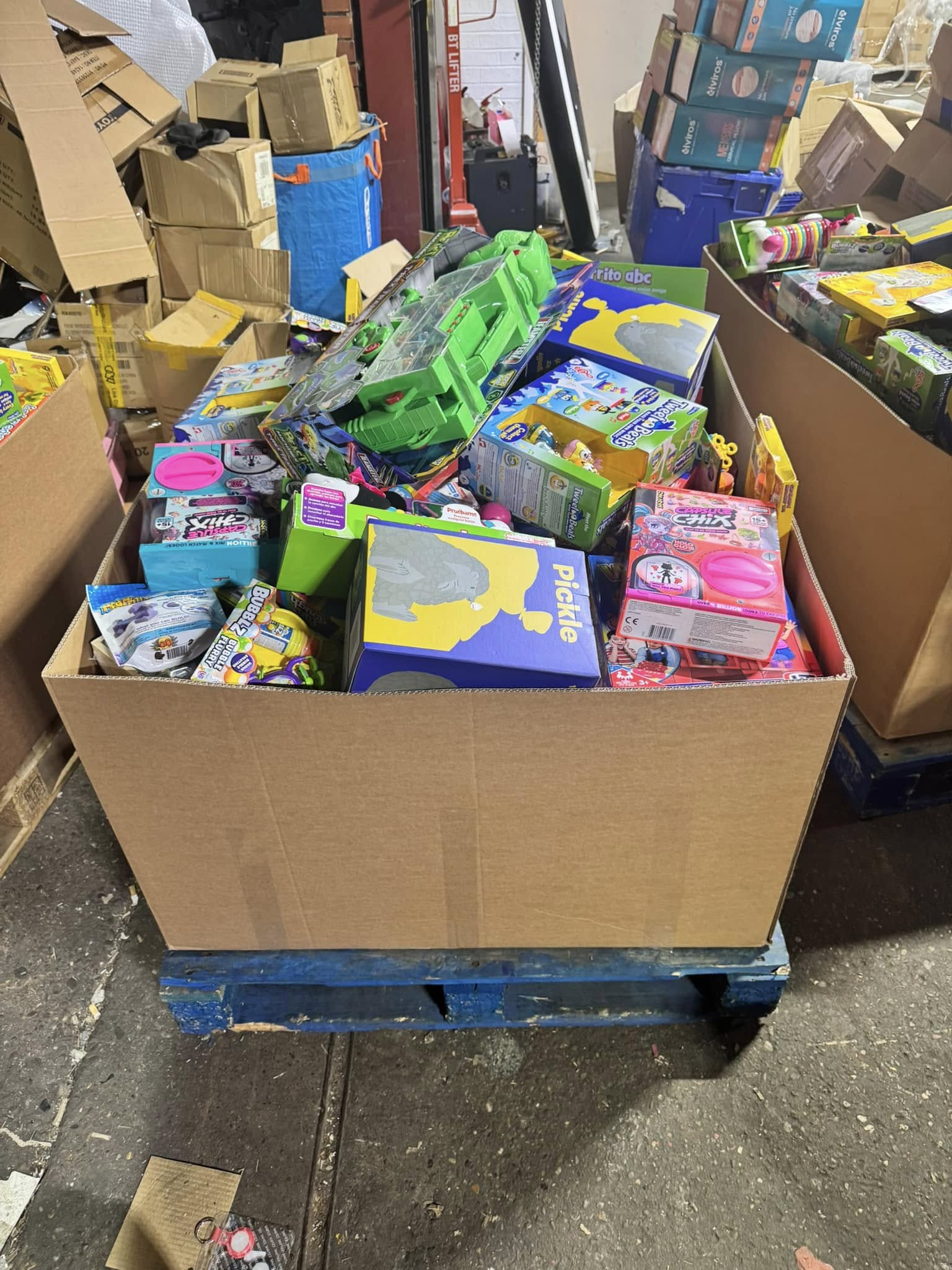 Amazon mixed toy pallets liquidation — image 3