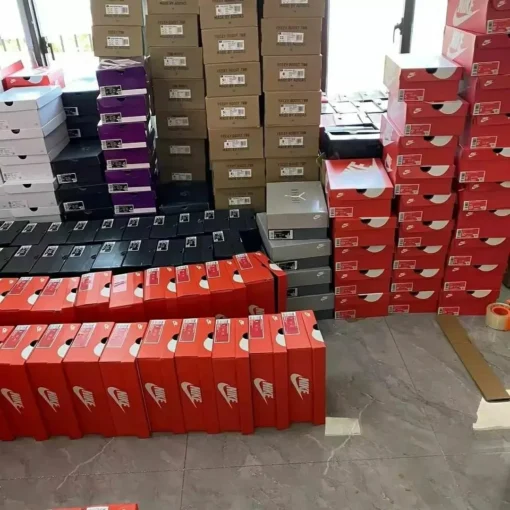 buy liquidation sneakers by the pallet — image 3