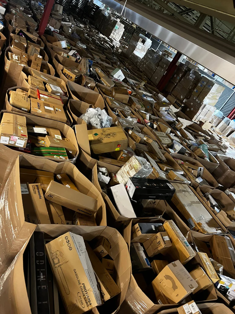 Amz Medium Electronics Truckload – 26 Pallets — image 3