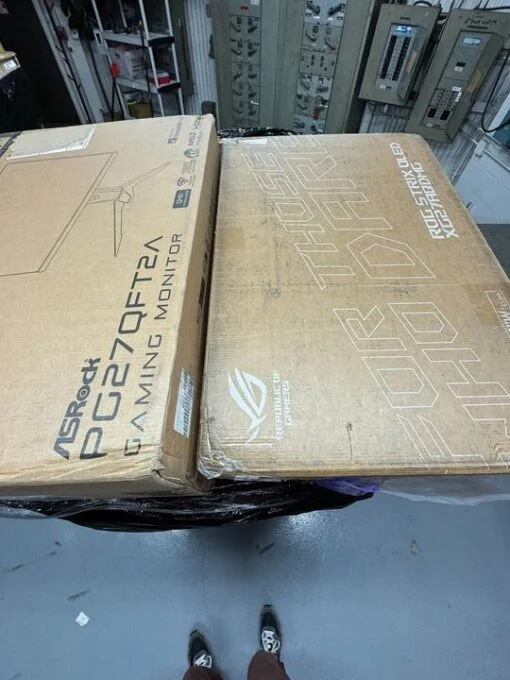 PALLET FROM NEG – Salvage – Monitors – ITEMS: 25 – LOT 32450 — image 2