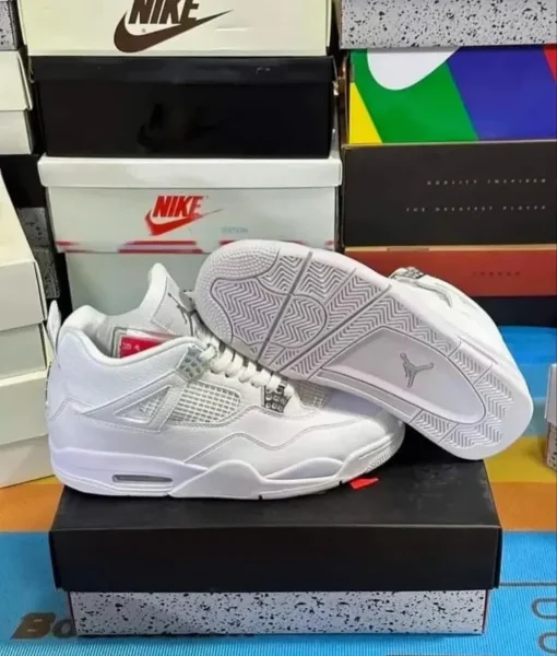 wholesale sneakers pallets bulk — image 3