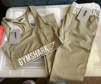 gymshark fitness clothing — image 6