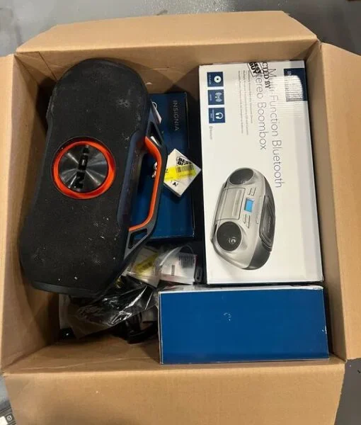 BOX OF RETURNS (Electronics) – ITEMS 14 – LOT 31638